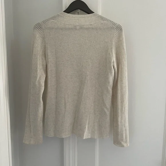 Vince 100% Cashmere V Neck Sweater - Picture 3 of 7